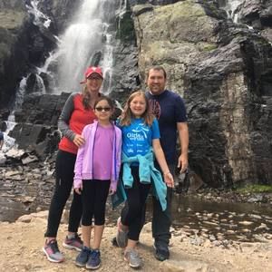 Meet your Posher, Corie